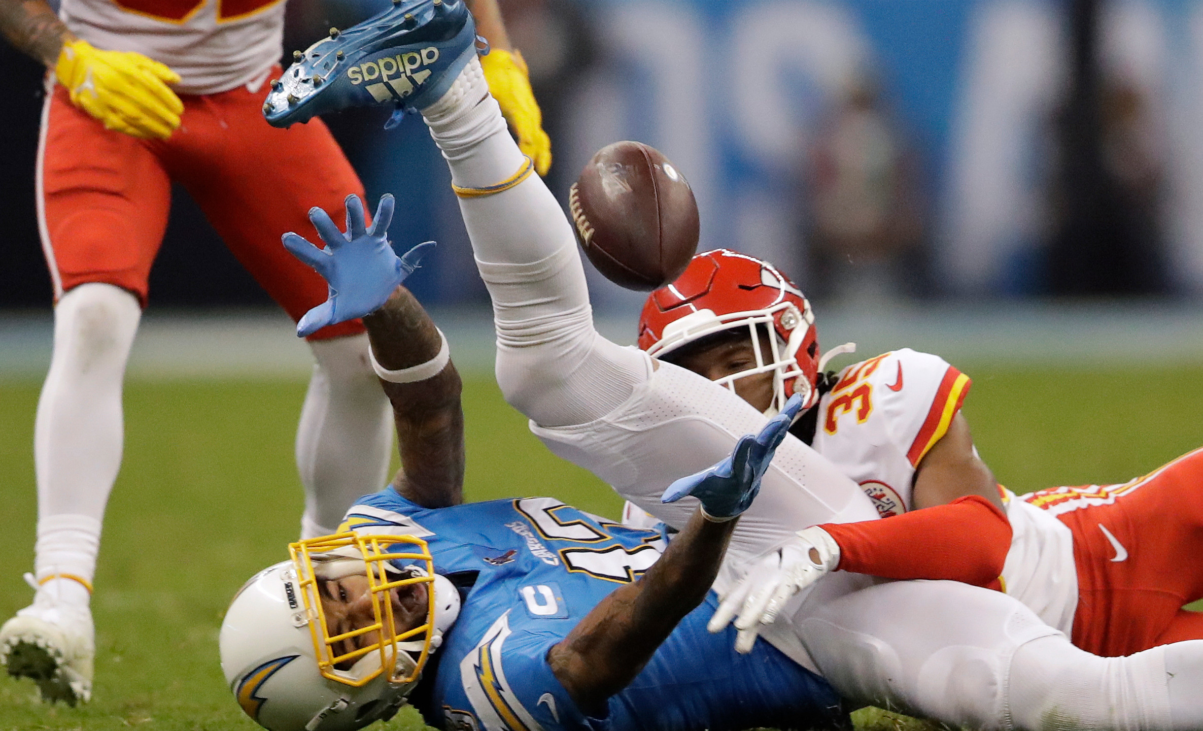 Holds off Late Rebound endeavor ,Kansas City picks off Philip Rivers four  times : Chiefs Vs. Chargers score