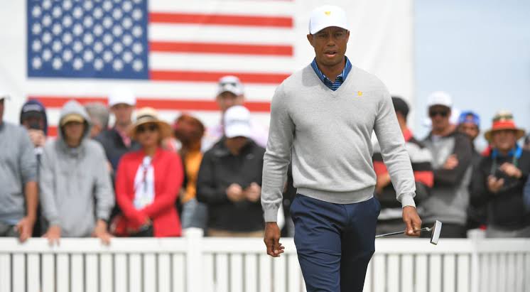 With U.S. Group trailing by 4 points Woods sits out again