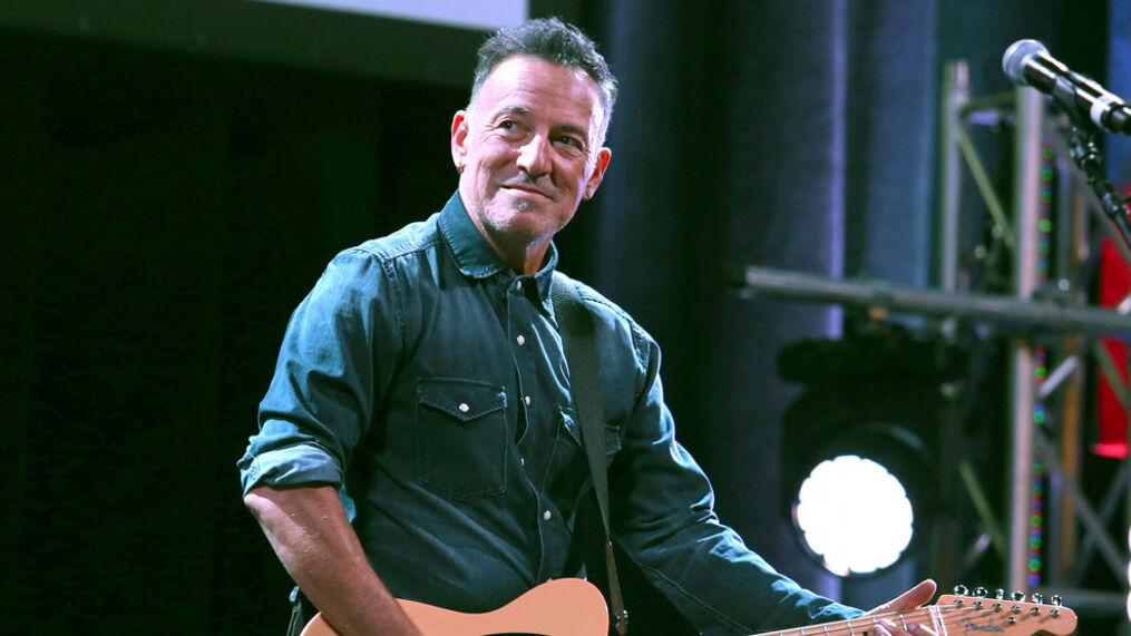 Bruce Springsteen getting back to Broadway in June