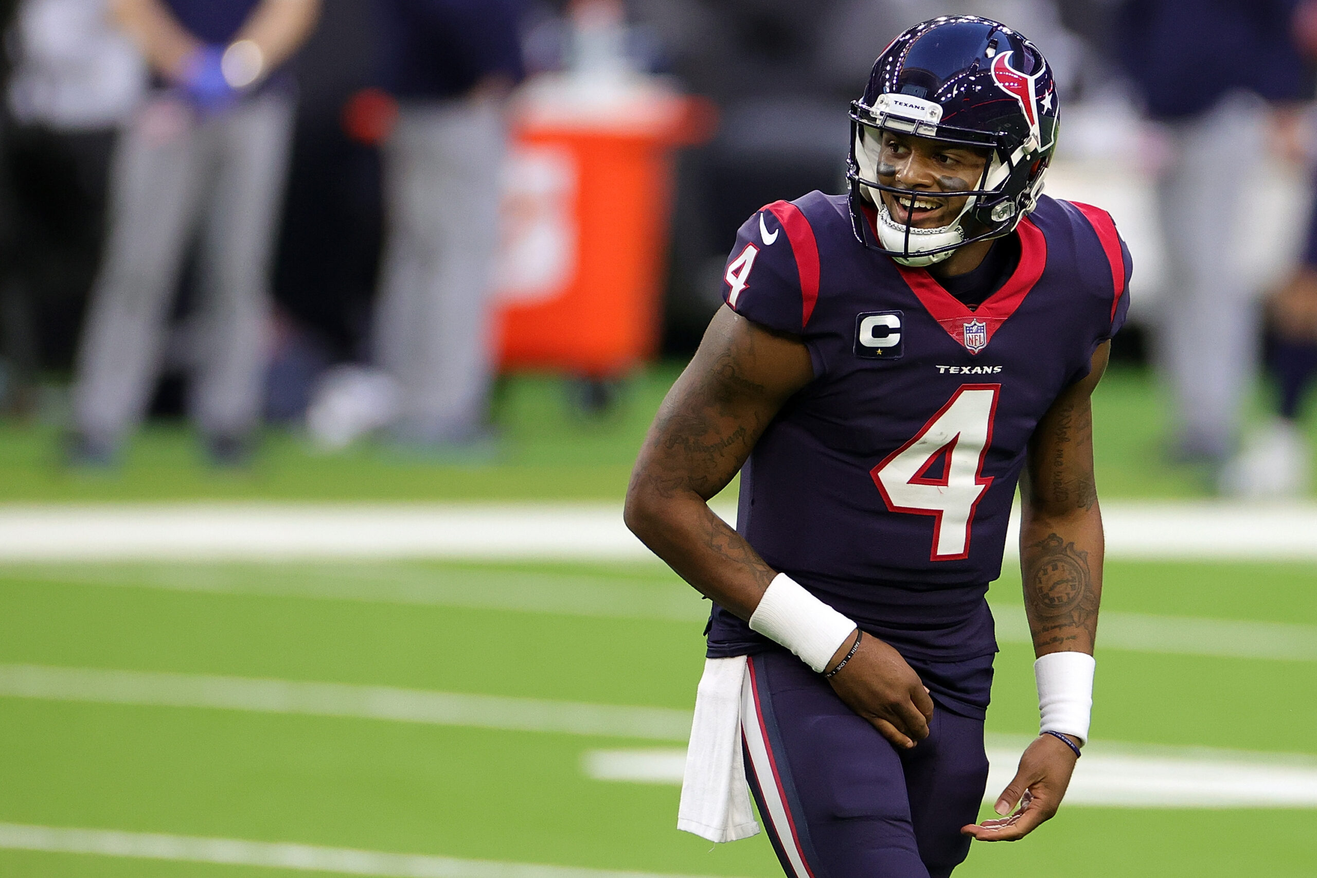 Texans QB Deshaun Watson wants to join Broncos, ex-colleague says