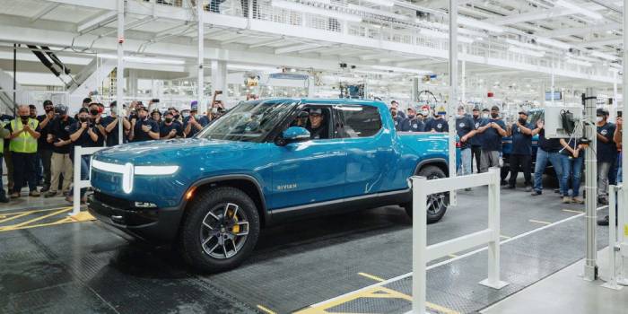 Rivian’s 400-mile electric vehicles have been postponed until 2023