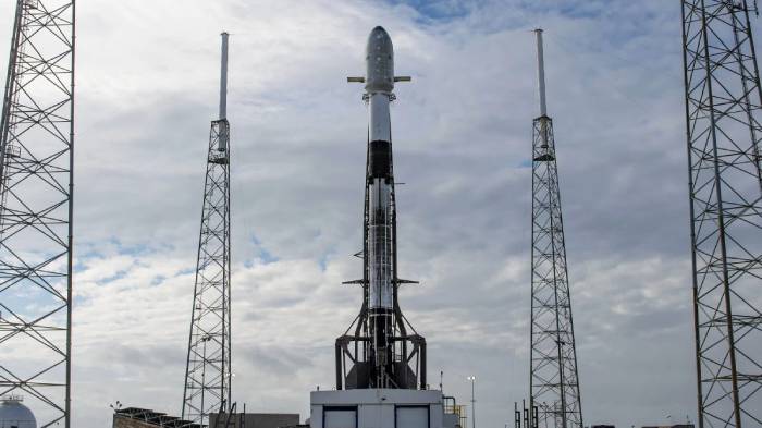 SpaceX postpones the launch of rocket carrying an Italian satellite because to adverse weather