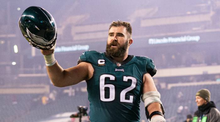 Center Jason Kelce declares that he will play for the Philadelphia Eagles again in 2022