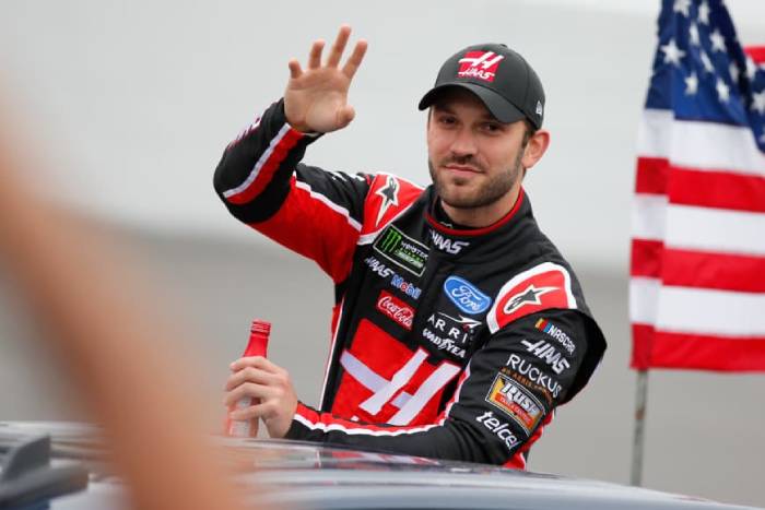 NASCAR Cup Series: Daniel Suarez wins at Sonoma, becoming the first Mexican-born driver to win a race