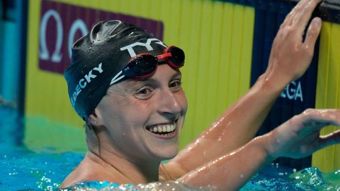Katie Ledecky wins 1,500-meter free event, to receive a record-extending 17th world championship