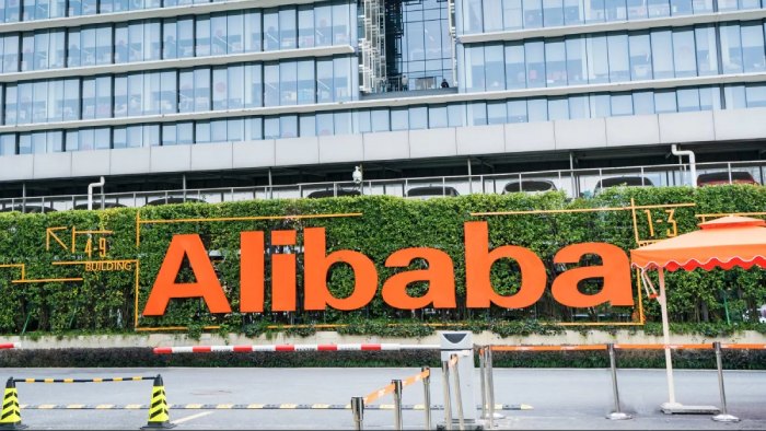 Alibaba stock increases following news of its primary listing in Hong Kong