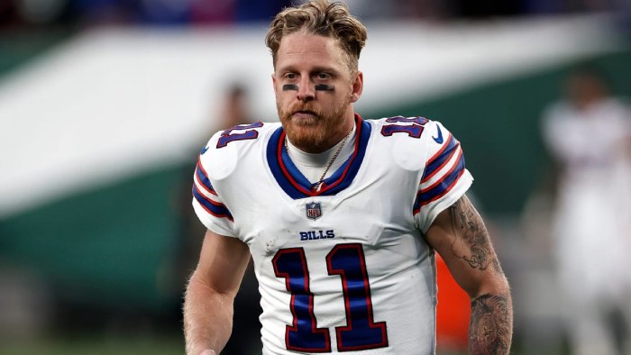 Veteran wide receiver Cole Beasley retires the NFL after 11 seasons