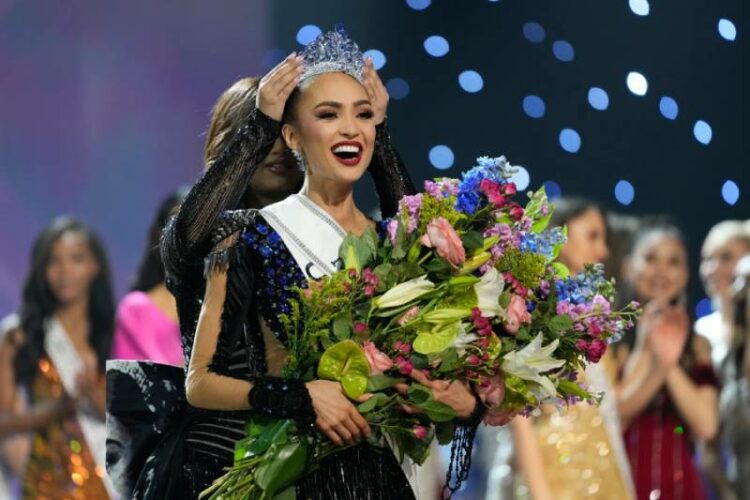 Miss USA R’Bonney Gabriel wins in the 71st Miss Universe Competition