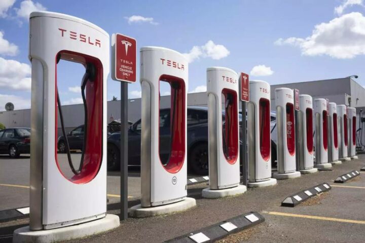 Tesla will allow other EVs access to its network of Superchargers in Canada