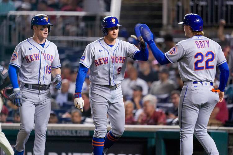 With a bases-clearing single, Francisco Lindor leads the Mets to victory over the Nationals