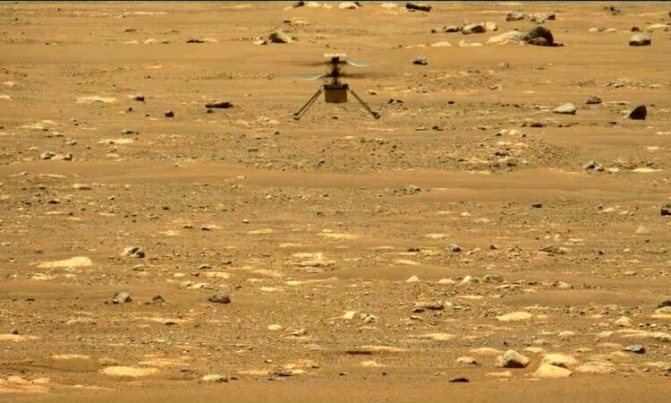 After a mid-air glitch, the ingenuity helicopter flies successfully on Mars