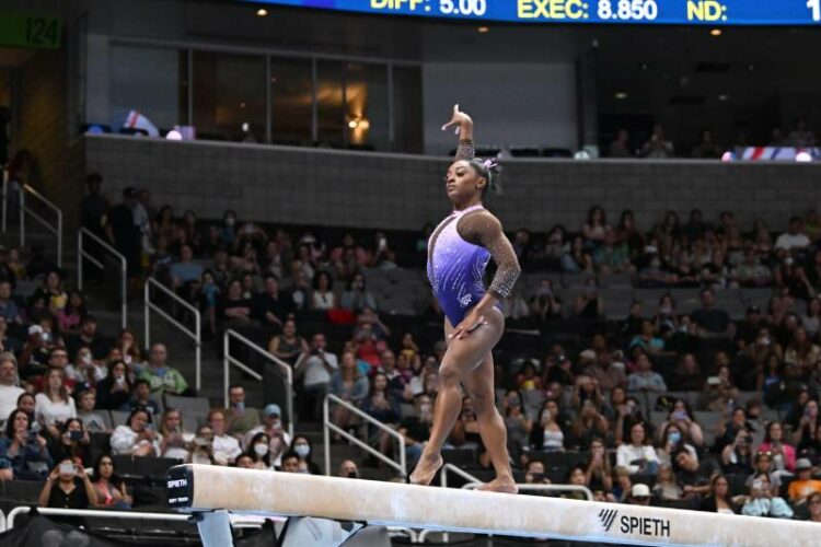 Simone Biles overs Day 1 of U.S. championships with commanding all-around lead