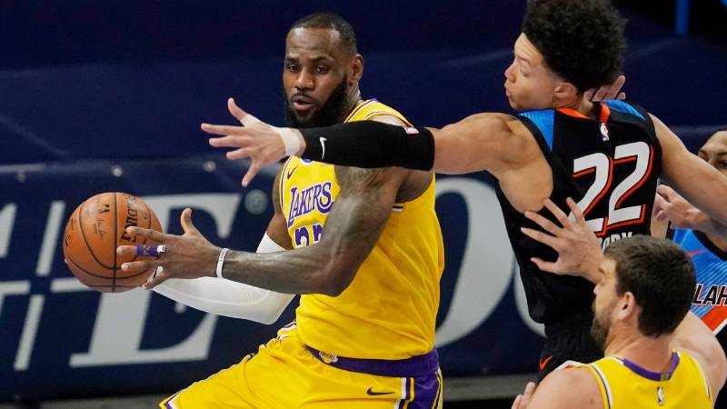 Lakers defeat Kevin Durant in LeBron James’ first game with him in five years