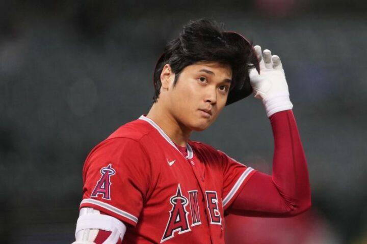 Shohei Ohtani wins AL MVP, becoming the first player to win twice in a row with a unanimous vote
