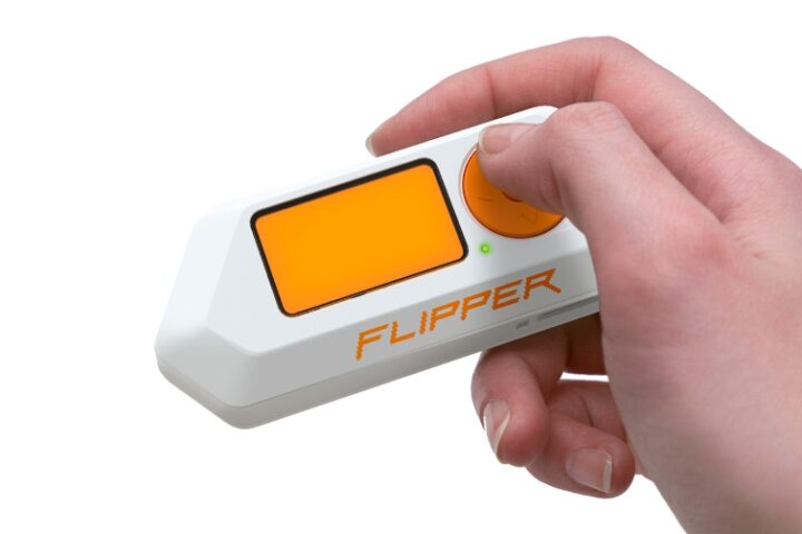 A hand-tracking feature has been added to the Flipper Zero digital multi-tool
