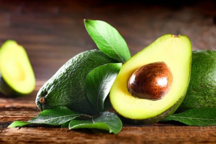 7 Arguments for Eating Avocado Every Day