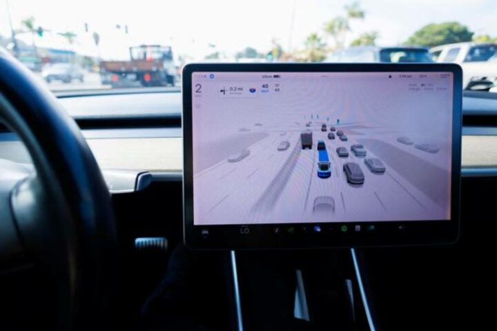 Tesla plans to release its FSD software in China