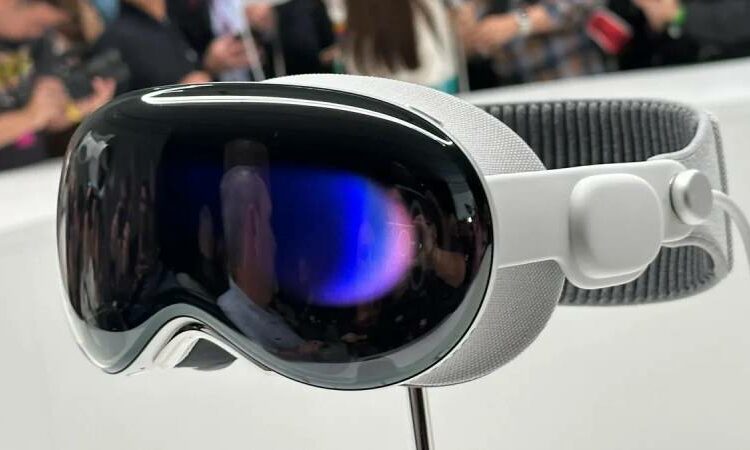 Apple Vision Pro will soon be available in eight additional countries