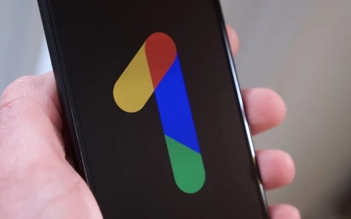 Till Spring 2026 Students can get free access to Google One AI Premium